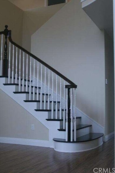 Beautiful Traditional Maple Wood Stairs
