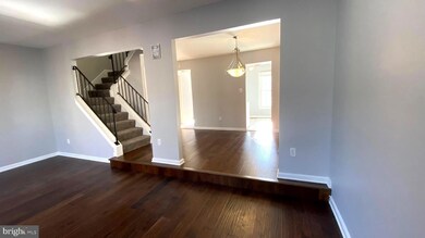 8562 Chester Grove Ct, Springfield, VA 22153 - photo 5