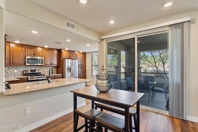 Dining/Kitchen