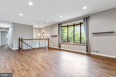 9232 Brian Dr, Vienna, VA 22180 - photo 4