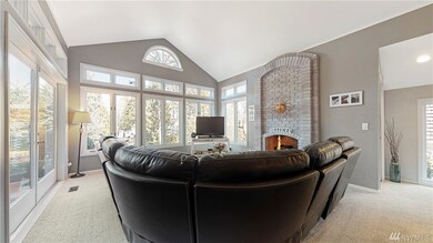8430 Talbot Rd, Edmonds, WA 98026 - photo 3