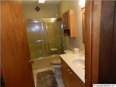 4006 Telstar Cir SW, Huntsville, AL 35805 - photo 5