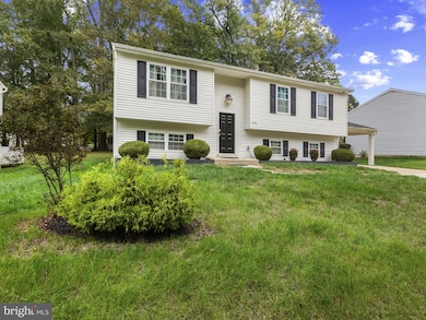 2007 Robert Bowie Dr, Upper Marlboro, MD 20774 - photo 2