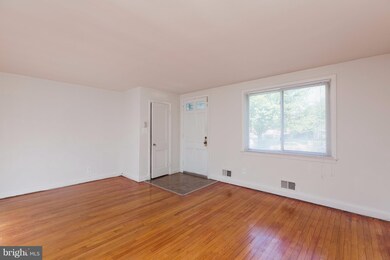 1217 Dalton Rd, Parkville, MD 21234 - photo 3