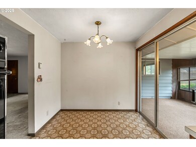 3569 Hyacinth St, Eugene, OR 97404 - photo 7