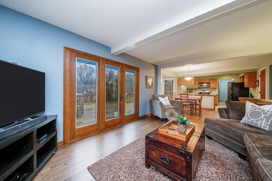 87 Venetian Way Cir, Wheaton, IL 60189 - photo 3