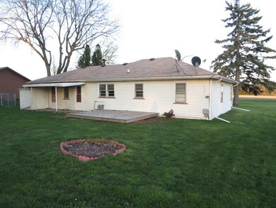 891 Elm Place, Princeton, IL 61356 - photo 2