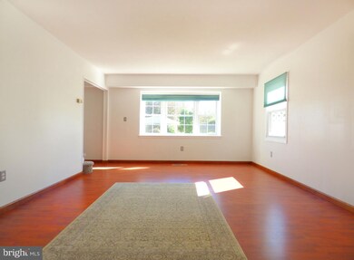 12702 Kernwood Ln, Bowie, MD 20715 - photo 5