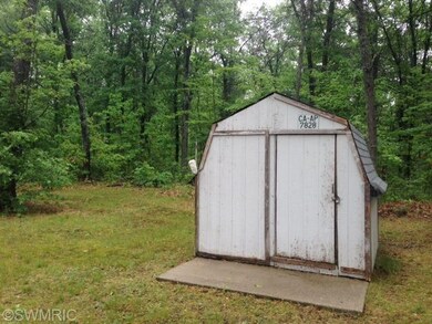 8404 Bryan, Idlewild, MI 49642 - photo 3