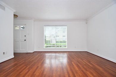 10018 Knoboak Dr unit 21, Houston, TX 77080 - photo 5