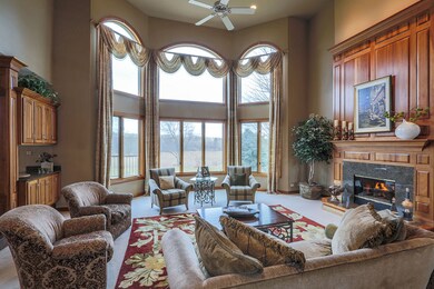 4427 Esquire Cir, Naperville, IL 60564 - photo 6