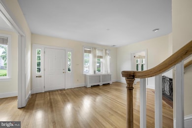 4707 Hunt Ave, Chevy Chase, MD 20815 - photo 5
