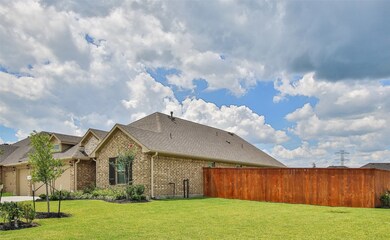 30810 Berkshire Down Berkshire Downs Dr, Tomball, TX 77375 - photo 3