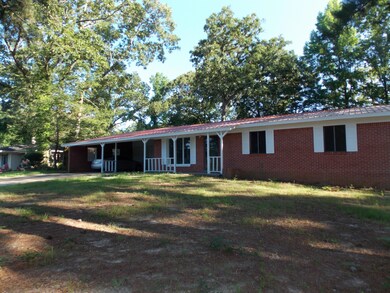 907 Chippewah Dr, Laurel, MS 39440 - photo 2