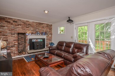 7912 Railroad St, Dunn Loring, VA 22027 - photo 3