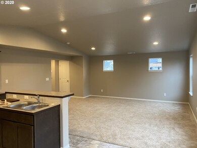 488 Bushnell Ln, Eugene, OR 97404 - photo 4