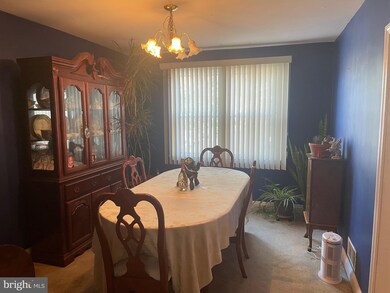 8634 Rock Oak Rd, Parkville, MD 21234 - photo 6