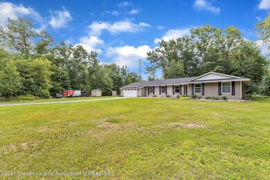 1586 E Bethann Ln, Midland, MI 48640 - photo 2