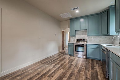 420 S Main St, Bonham, TX 75418 - photo 7