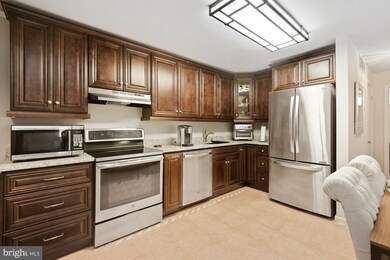 5702 Brewer House Cir unit T4, Rockville, MD 20852 - photo 6