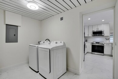 3723 E Valley Green Dr unit 73, Davie, FL 33328 - photo 4