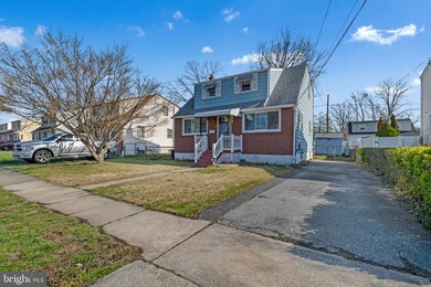 422 Edgewood Ave, Folsom, PA 19033 - photo 2