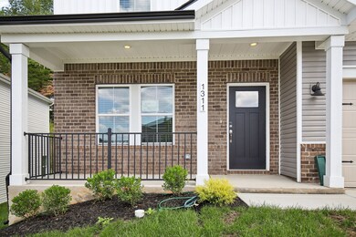 1311 Bluffton Cir, Clarksville, TN 37043 - photo 4