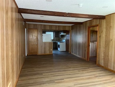 760 E Mckellar Ave, Memphis, TN 38106 - photo 6