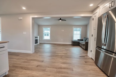 14 S Emperor Dr, Concord, NH 03303 - photo 7