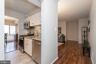 5921 Tamar Dr, Columbia, MD 21045 - photo 5