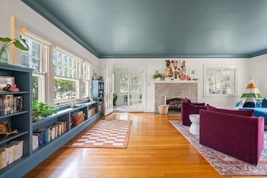 6303 Montgomery Rd, Cincinnati, OH 45213 - photo 5