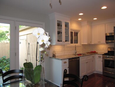Gorgeous Newly Remodeled Kitchen