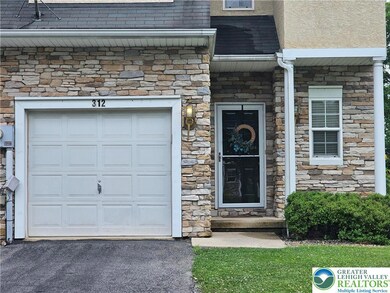 312 Maple Ct, Alburtis, PA 18011 - photo 2