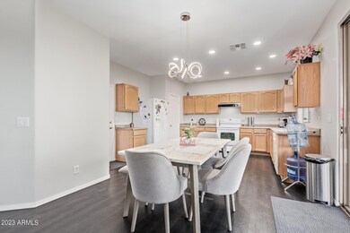 08 Sunland 828