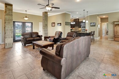 135 Wellspring Blvd, Victoria, TX 77904 - photo 4