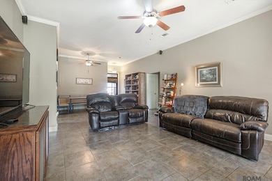 12722 Darby Dr, Walker, LA 70785 - photo 2