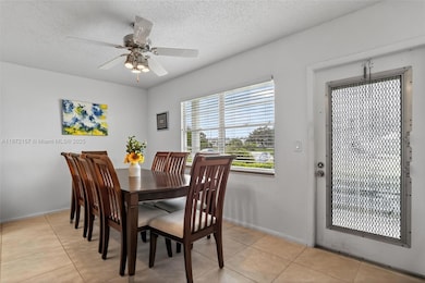 1074 Oakridge F unit 1074, Deerfield Beach, FL 33442 - photo 7