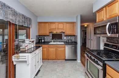 1105 Evans St, Des Moines, IA 50315 - photo 5