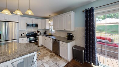 8-Jacqueline-Ave-Kitchen(1)
