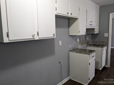 805 Orchard St, Shelby, NC 28152 - photo 6