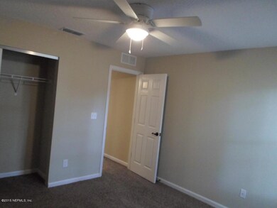 2841 Circle Cir E, Jacksonville, FL 32216 - photo 6