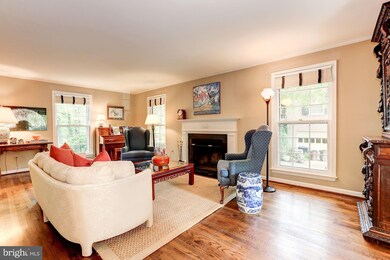 8200 Coach St, Potomac, MD 20854 - photo 5