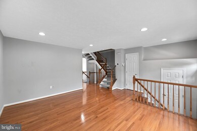 7926 Brightmeadow Ct, Ellicott City, MD 21043 - photo 7