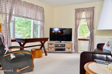 127 Cadwell Rd, Pittsfield, MA 01201 - photo 4