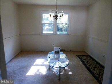 140 Rice Dr, Morrisville, PA 19067 - photo 6