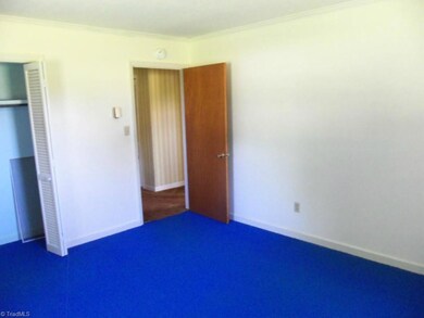 6412 Canter Rd, High Point, NC 27263 - photo 5