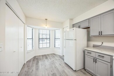 4302 Melissa Ct W, Jacksonville, FL 32210 - photo 7