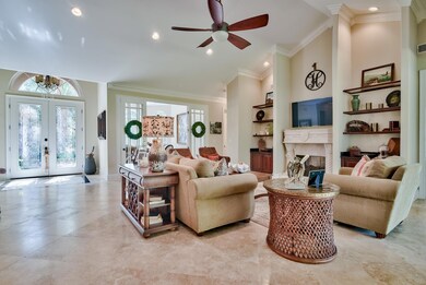 Living Area & Entrance