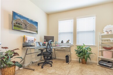 2219 Dama Dr, Rosenberg, TX 77471 - photo 4