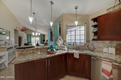 1320 W Straford Dr-11